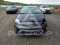 2013 Toyota PRIUS photo