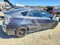 2013 Toyota PRIUS photo