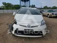 2013 Toyota PRIUS фото