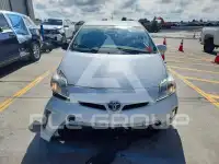 2013 Toyota PRIUS фото