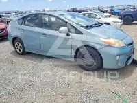 2013 Toyota PRIUS photo