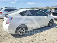 2013 Toyota PRIUS photo