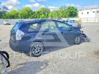 2013 Toyota PRIUS фото