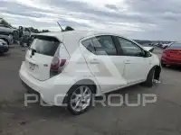 2013 Toyota PRIUS фото