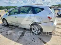 2013 Toyota PRIUS фото