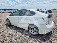 2013 Toyota PRIUS photo