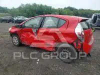 2013 Toyota PRIUS фото