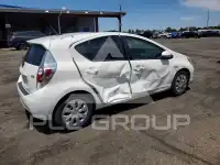 2013 Toyota PRIUS фото