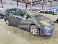 2013 Toyota PRIUS фото