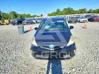 2013 Toyota PRIUS фото