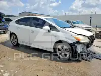 2013 Toyota PRIUS photo