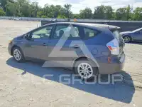 2013 Toyota PRIUS фото