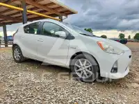 2013 Toyota PRIUS фото