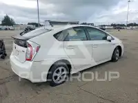 2013 Toyota PRIUS фото