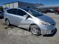 2013 Toyota PRIUS фото