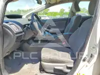 2013 Toyota PRIUS фото