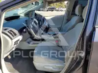 2013 Toyota PRIUS фото