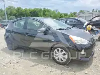 2013 Toyota PRIUS фото