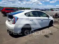 2013 Toyota PRIUS photo