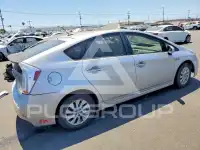 2013 Toyota PRIUS photo