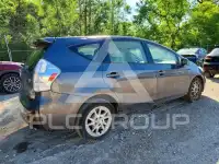 2013 Toyota PRIUS фото