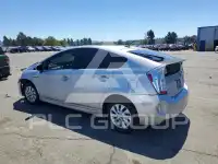 2013 Toyota PRIUS фото
