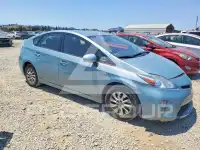 2013 Toyota PRIUS фото