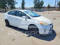 2013 Toyota PRIUS photo
