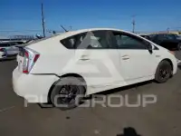 2013 Toyota PRIUS photo