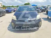 2013 Toyota PRIUS фото