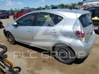 2013 Toyota PRIUS фото