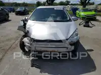 2013 Toyota PRIUS фото