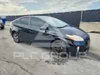 2013 Toyota PRIUS фото