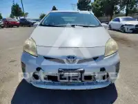 2013 Toyota PRIUS photo