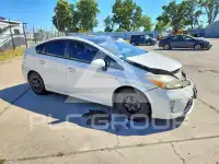 2013 Toyota PRIUS photo