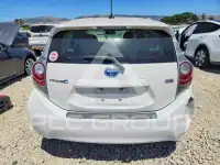 2013 Toyota PRIUS фото