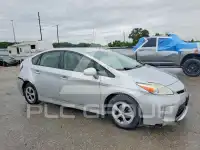 2013 Toyota PRIUS фото