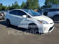 2013 Toyota PRIUS фото