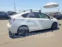 2013 Toyota PRIUS фото