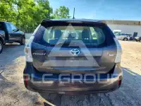 2013 Toyota PRIUS фото