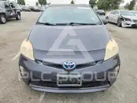 2013 Toyota PRIUS фото