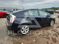 2013 Toyota PRIUS фото