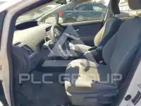 2013 Toyota PRIUS фото
