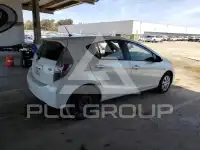 2013 Toyota PRIUS фото