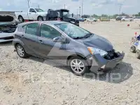 2013 Toyota PRIUS фото