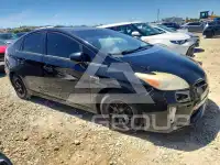 2013 Toyota PRIUS photo