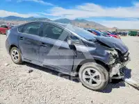 2013 Toyota PRIUS photo