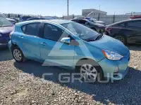 2013 Toyota PRIUS фото