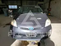 2013 Toyota PRIUS photo