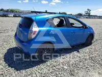 2013 Toyota PRIUS фото